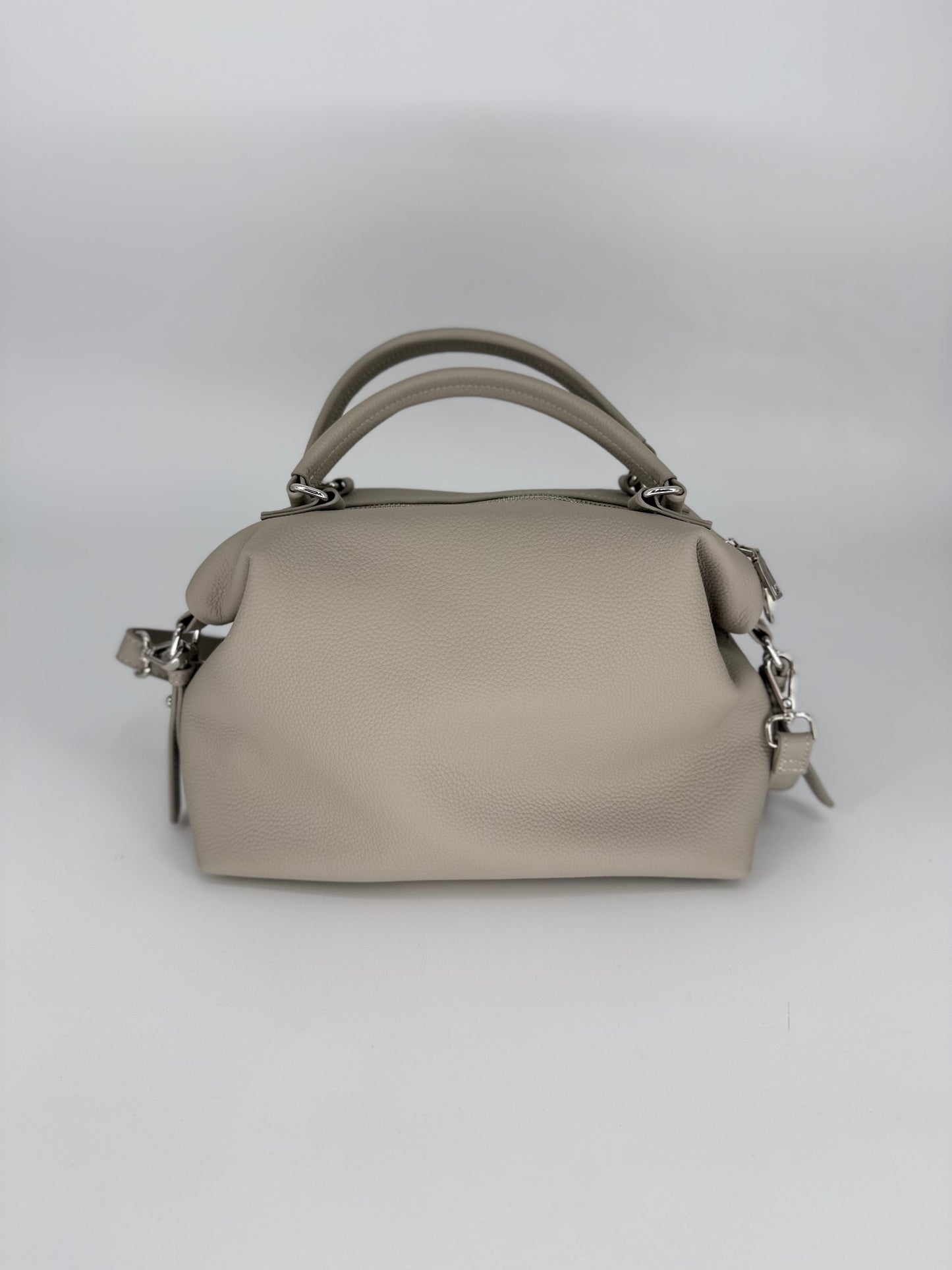 MUST BUY【088】レザー 2WAY ジップ バック (ショルダー可)