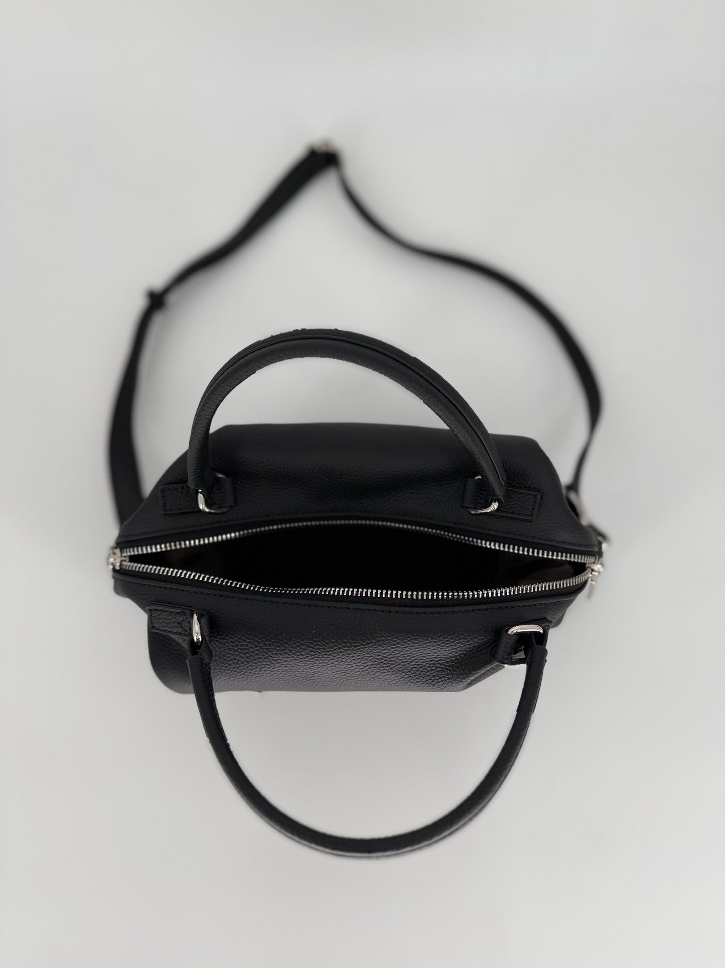 MUST BUY【088】レザー 2WAY ジップ バック (ショルダー可)